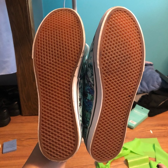 Vans - Picture 4 of 4